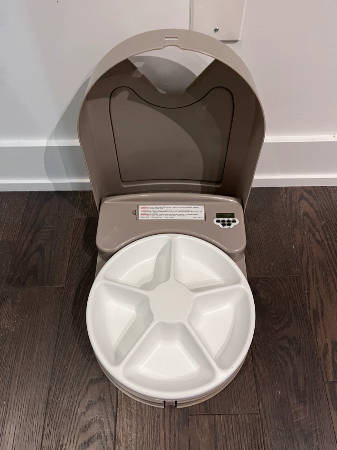 Automatic Cat Feeder