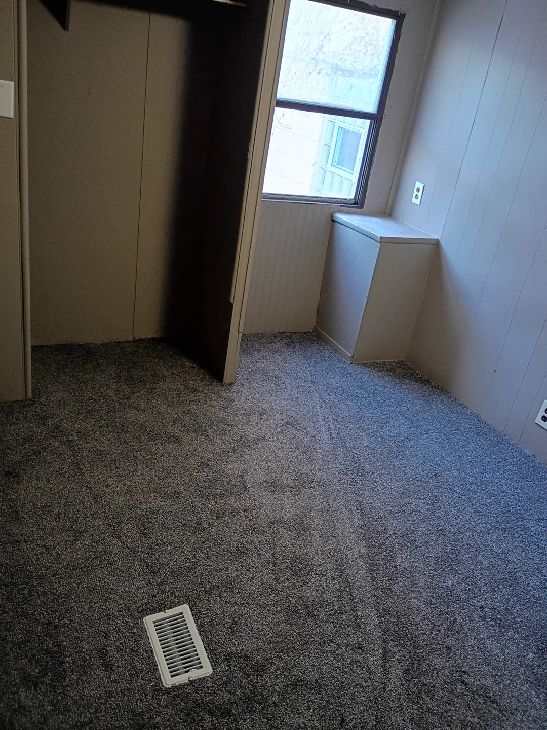 2 bedroom trailer for rent - photo 2