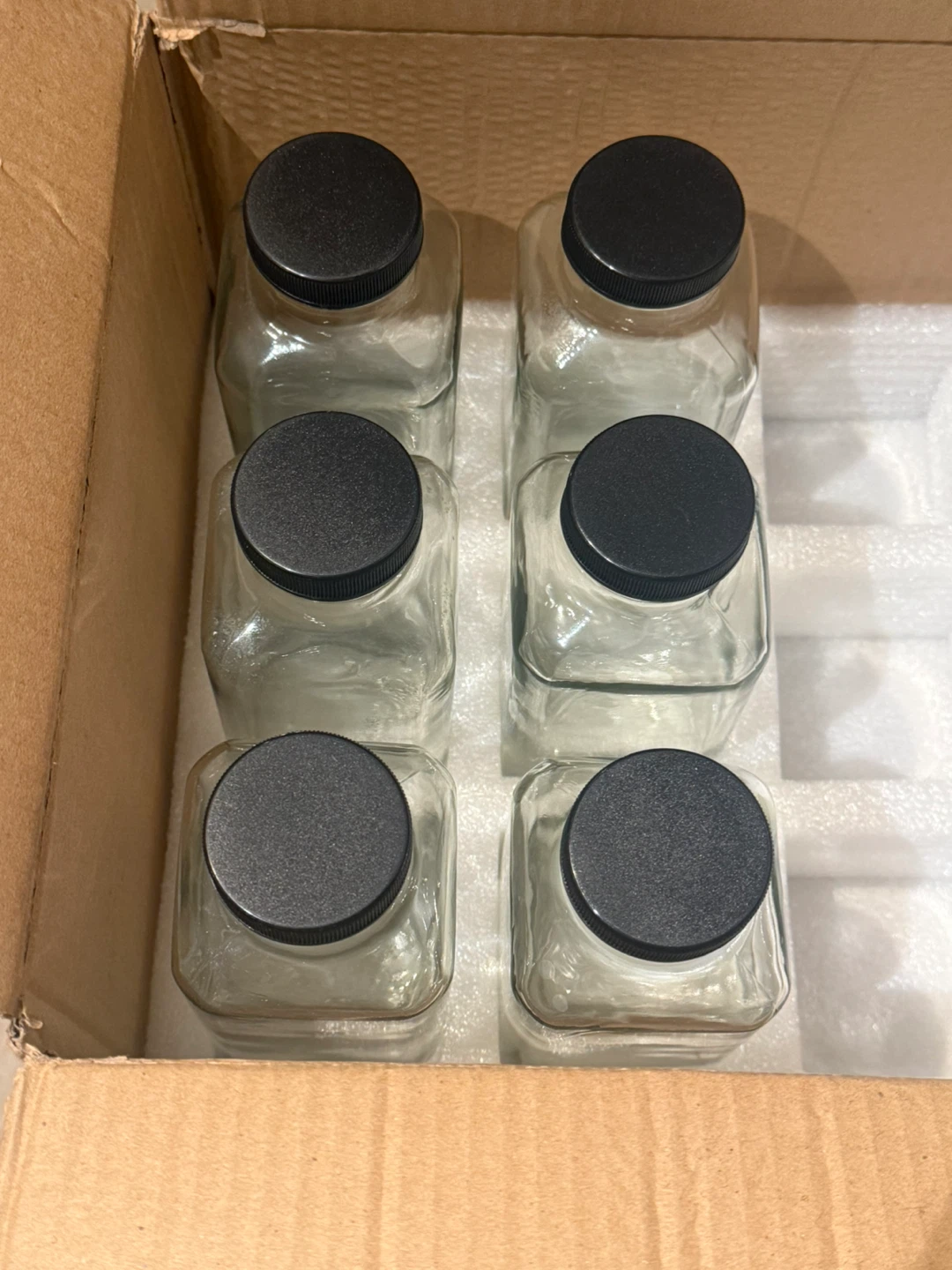 6 Glass Bottles with Lids for Sale - photo 2