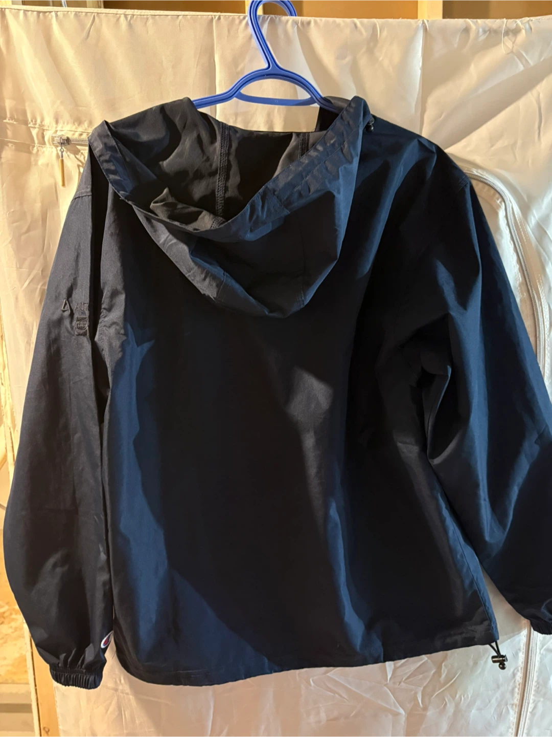 Size Small Champion 1/2 zip windbreaker - photo 4