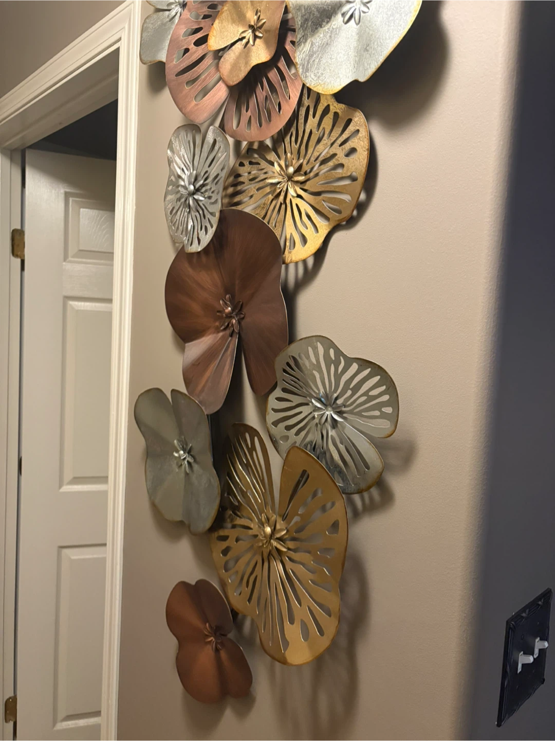 Metal Flower Wall Art Sculpture - photo 2