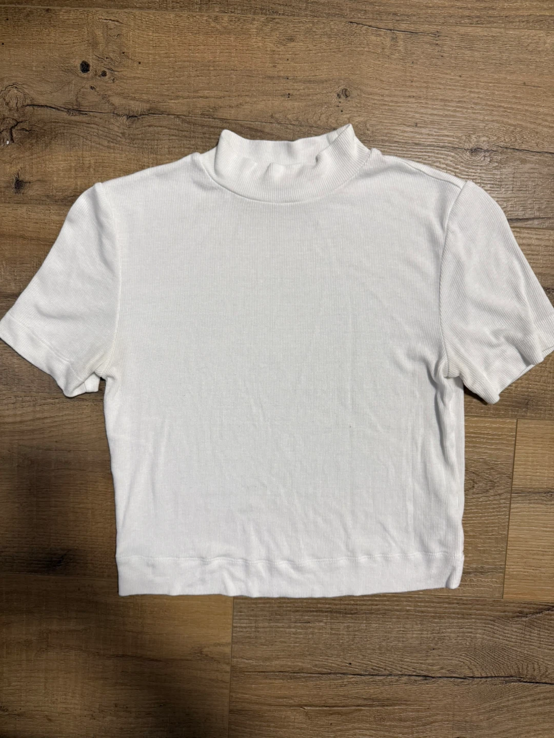 Babaton White Mock Neck Ribbed Cropped Top Size S