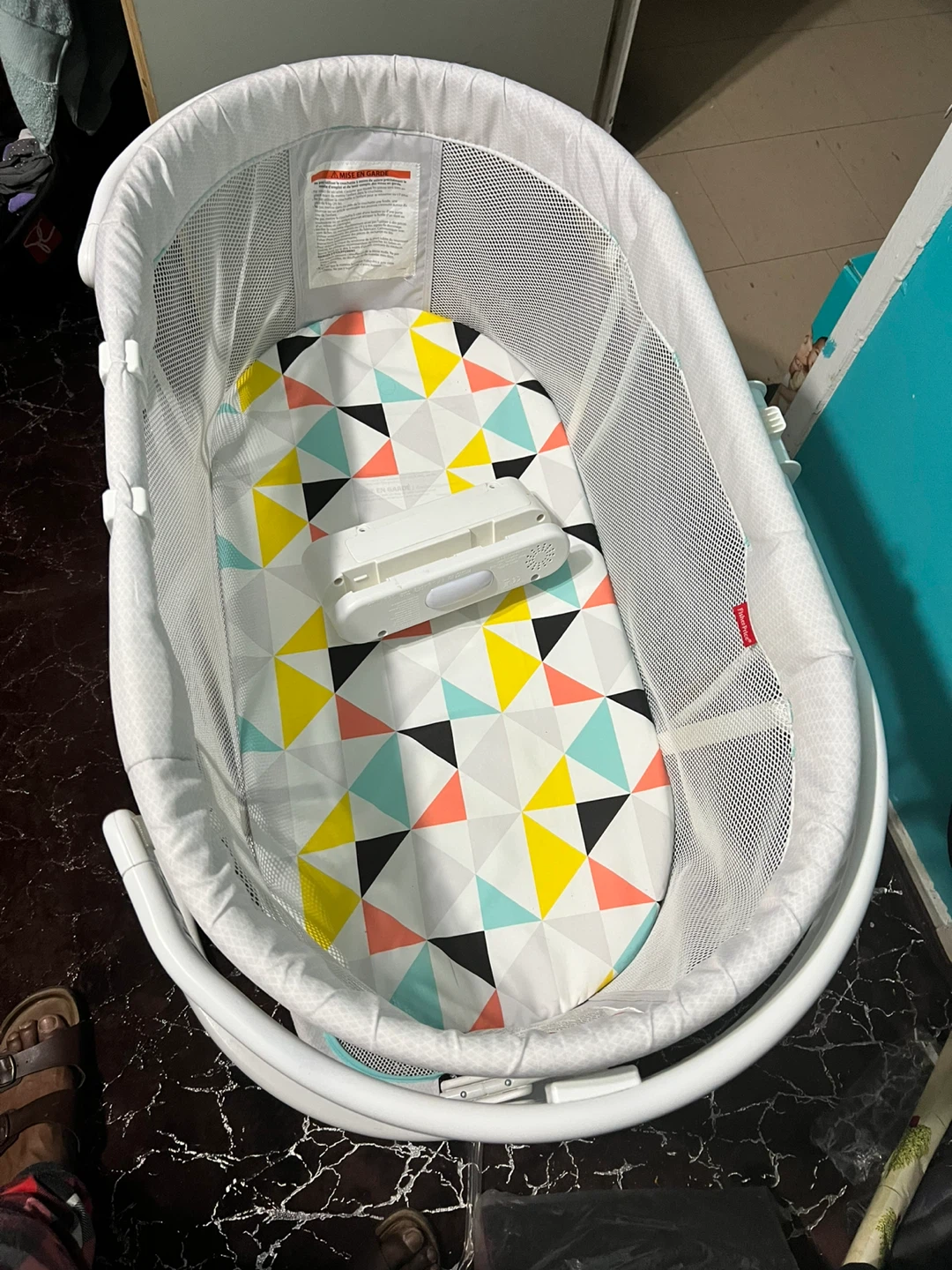Fisher-Price Bassinet - photo 3