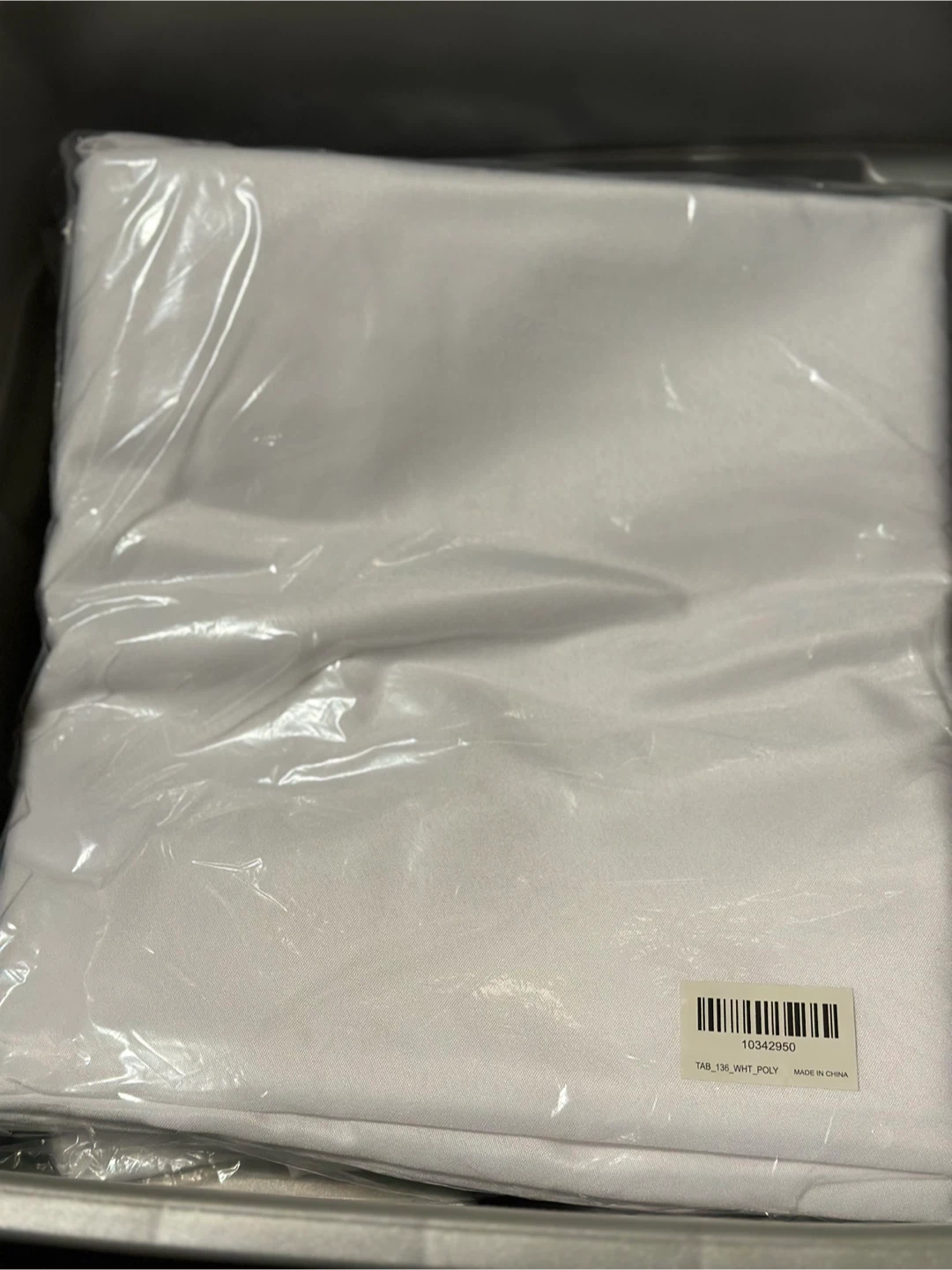 ROUND TABLE WHITE CLOTH- 136” Polyester Fabric