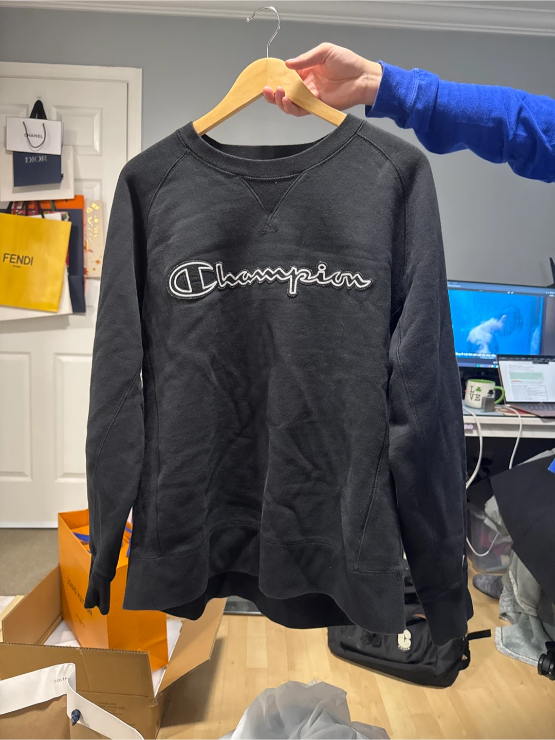 Champion Black Crewneck Sweatshirt