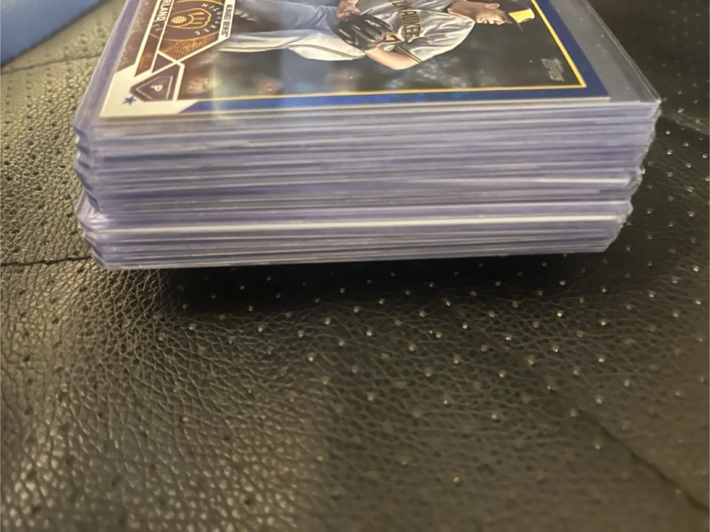 Bulk of baseball cards - photo 3