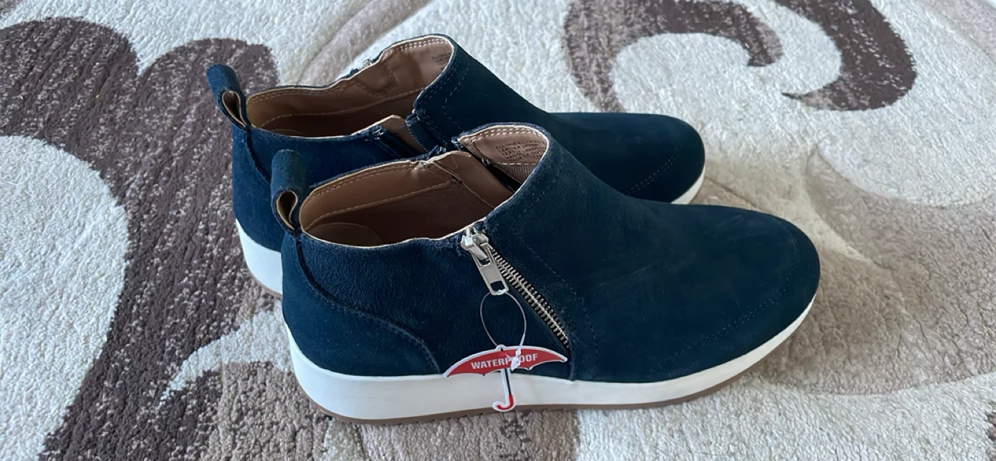 Blondo Waterproof Suede Ankle Boots