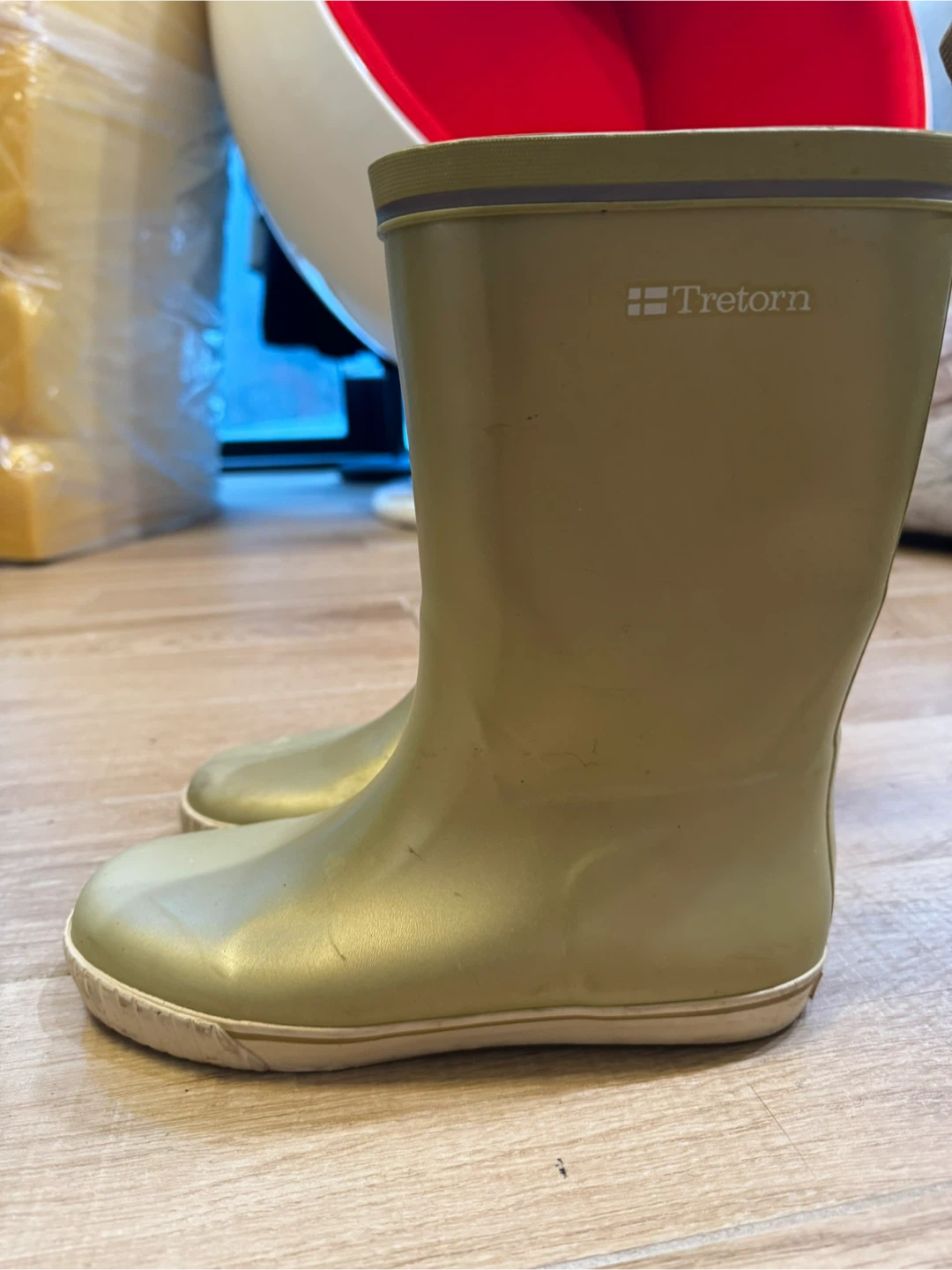 Tretorn Rubber Rain Boots - women’s Size 37 - photo 2