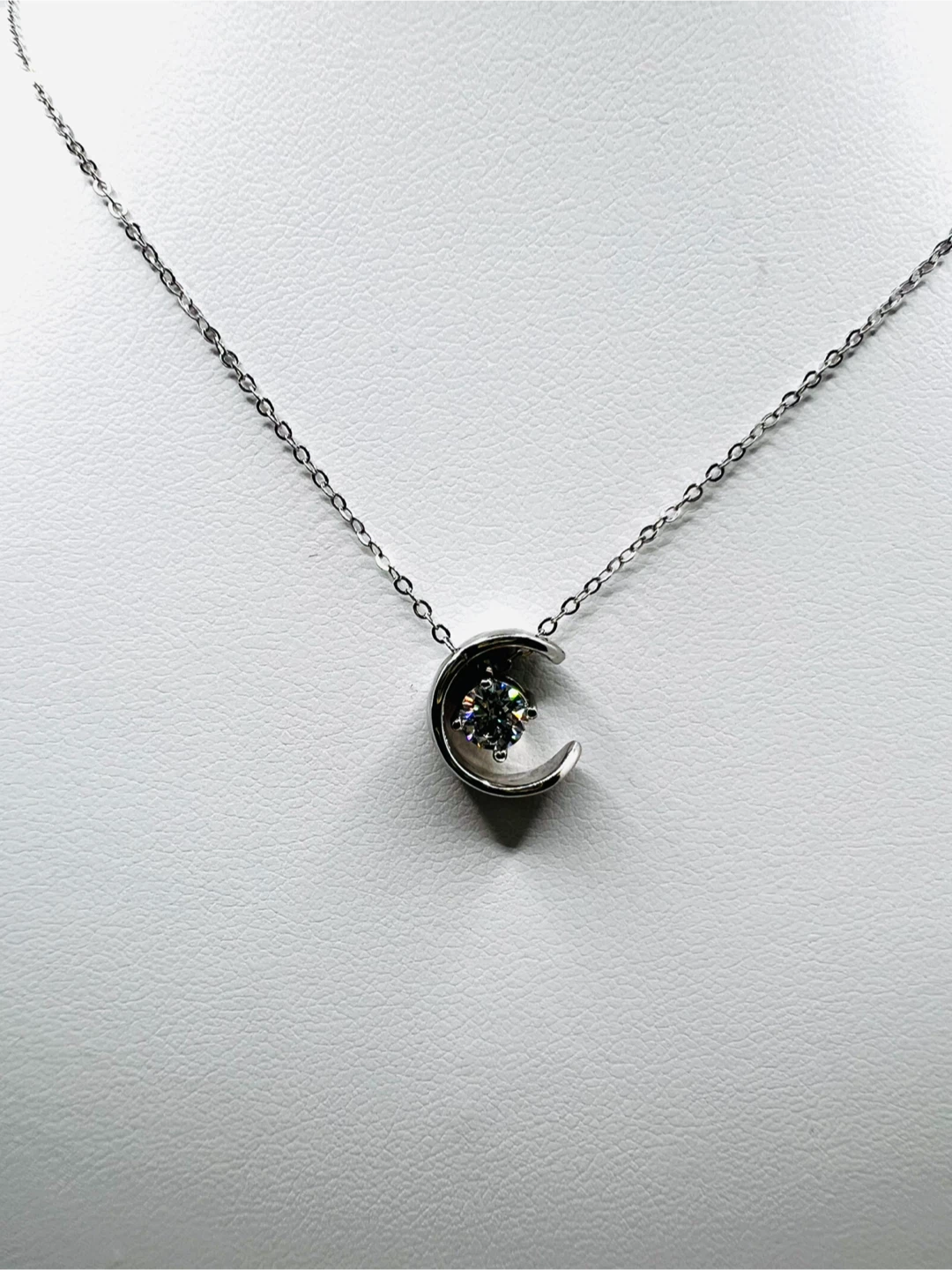 0.5 carat Moissanite 925 Sterling Silver necklaces - photo 2