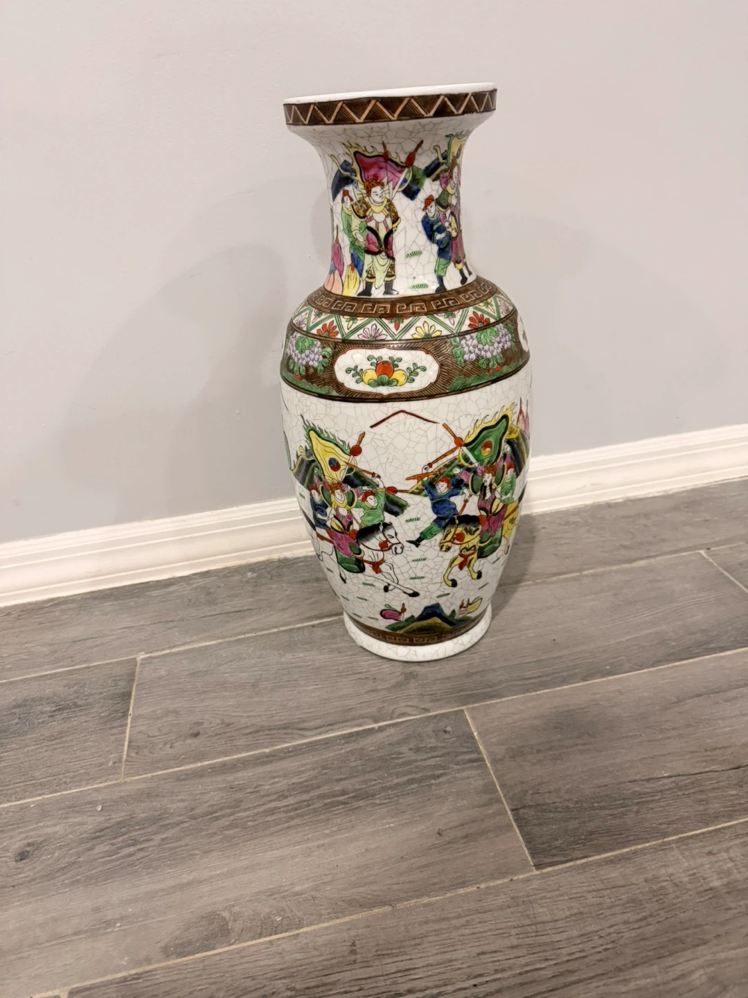 Vintage Hand painted Chinese Ceramic Vase - photo 2