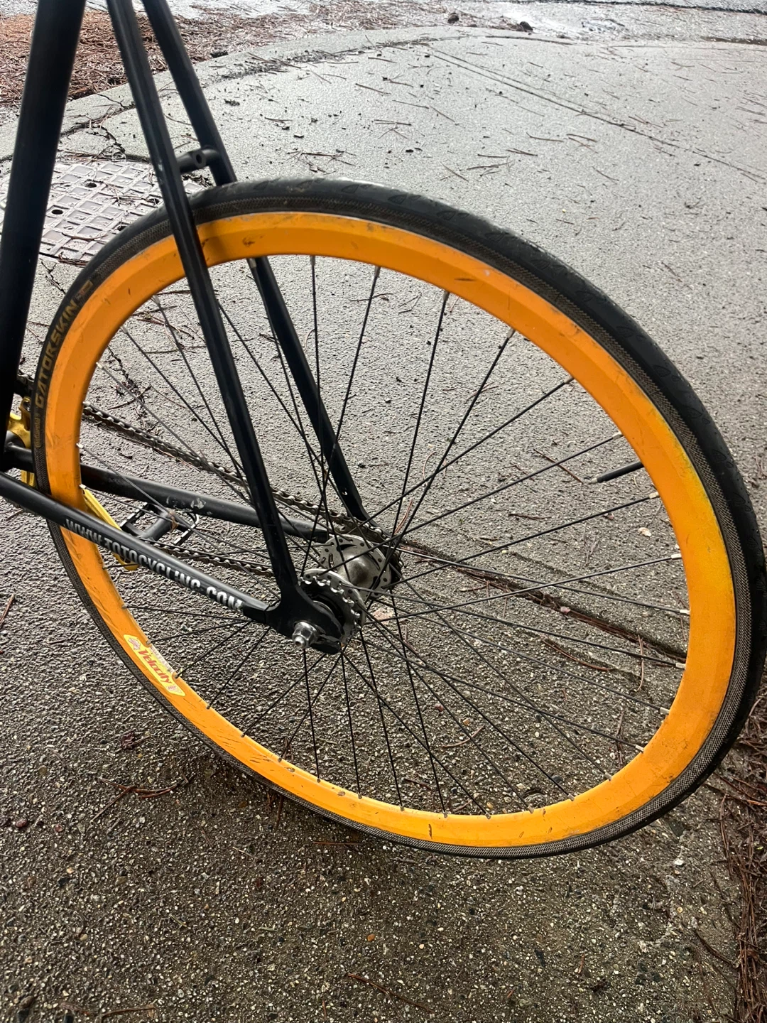Black Single Speed Bicycle with Orange Rims - photo 3