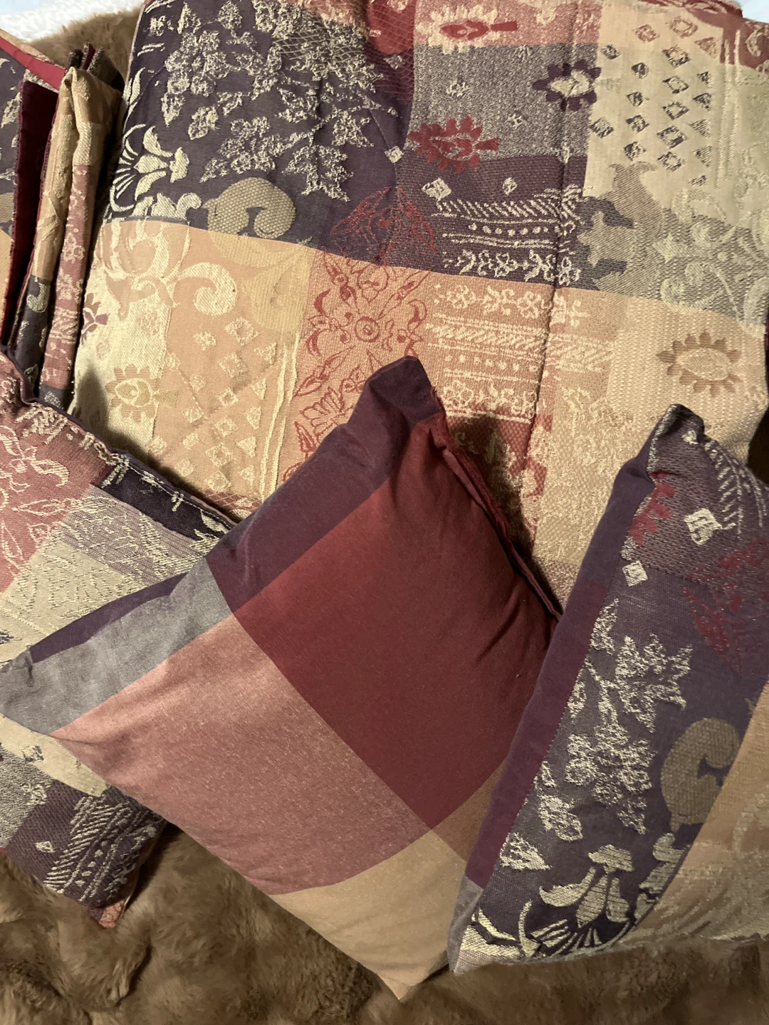 7 Piece Comforter Set - Queen