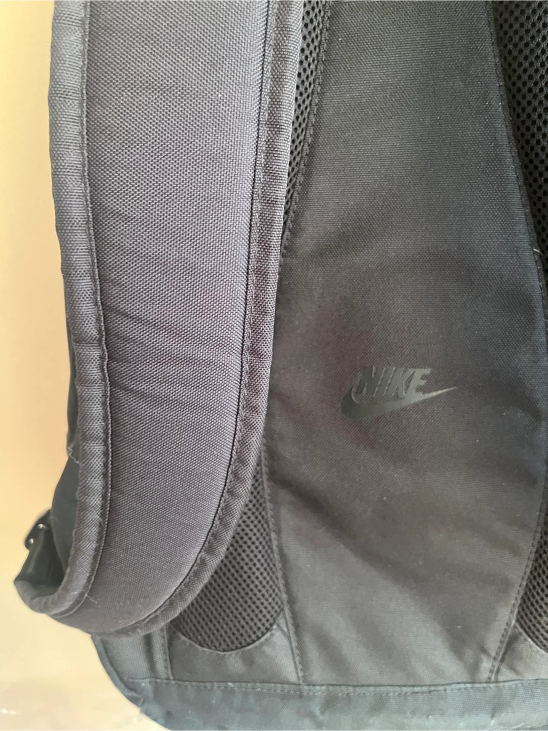 Black Nike Backpack - photo 2