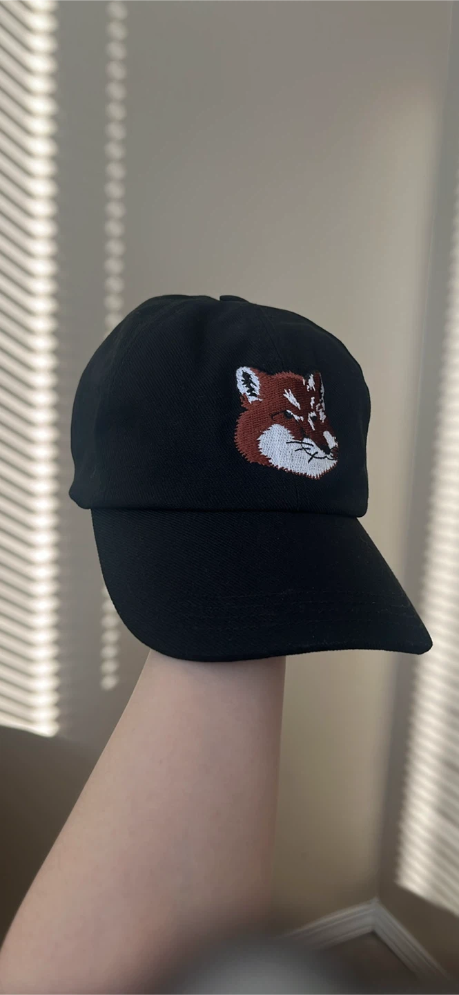 Maison Kitsune Baseball Cap