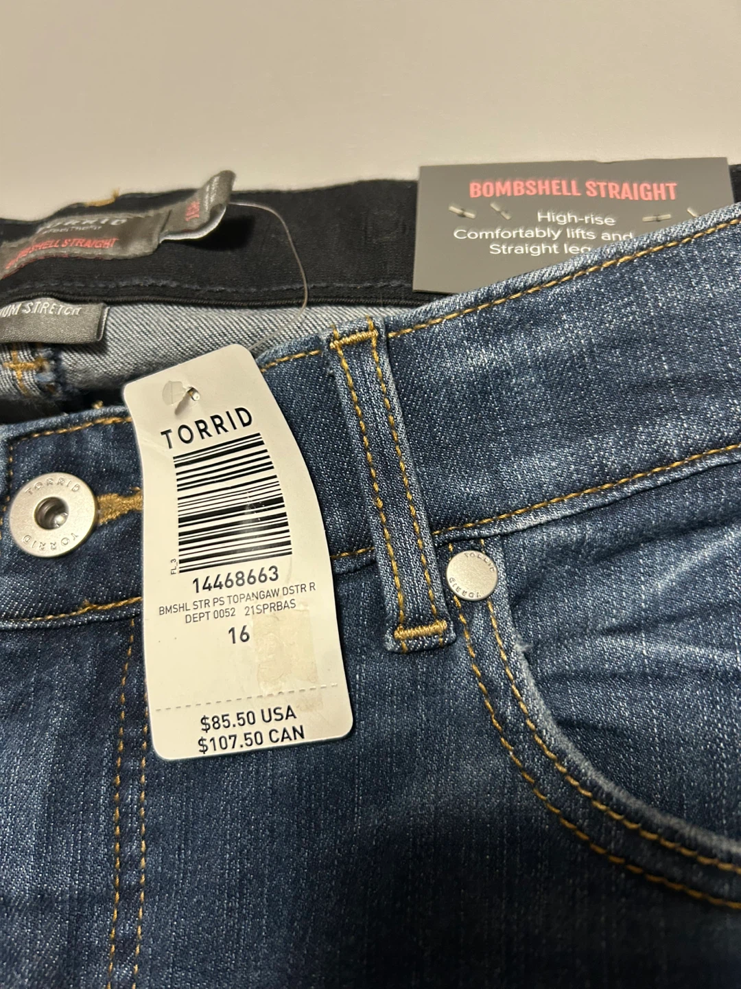 Torrid Bombshell Straight Jeans - Size 16 - photo 3