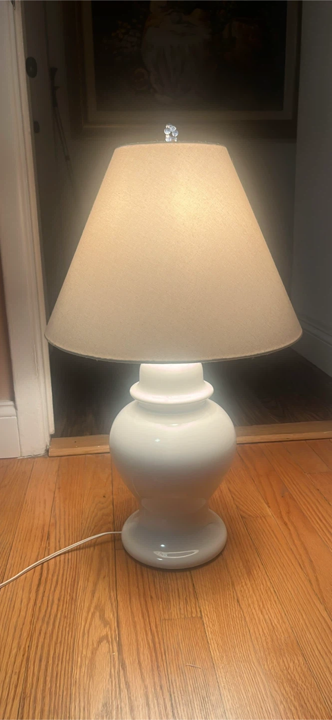 White and Red Ceramic Table Lamps with Beige Shade - photo 4