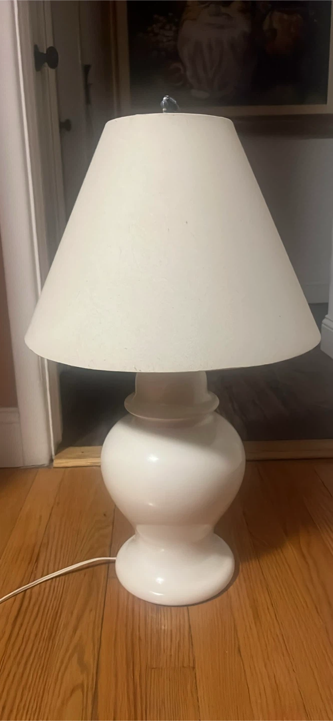 White and Red Ceramic Table Lamps with Beige Shade - photo 3