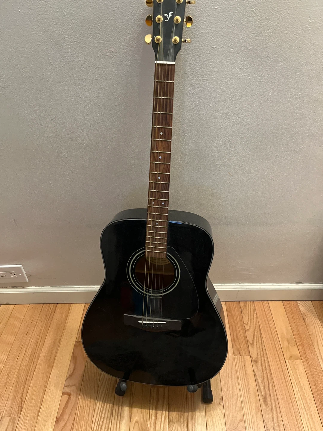 Yamaha F335 Acoustic Guitar - Black