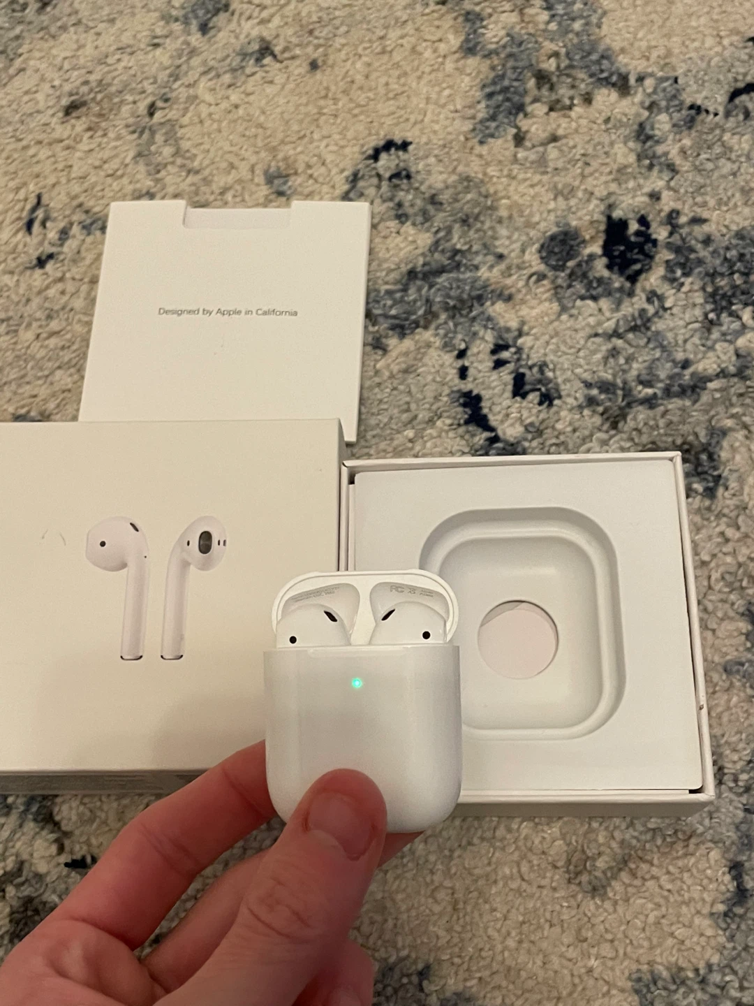 Apple AirPods 2nd Gen Wireless Earbuds with Charging Case - photo 4