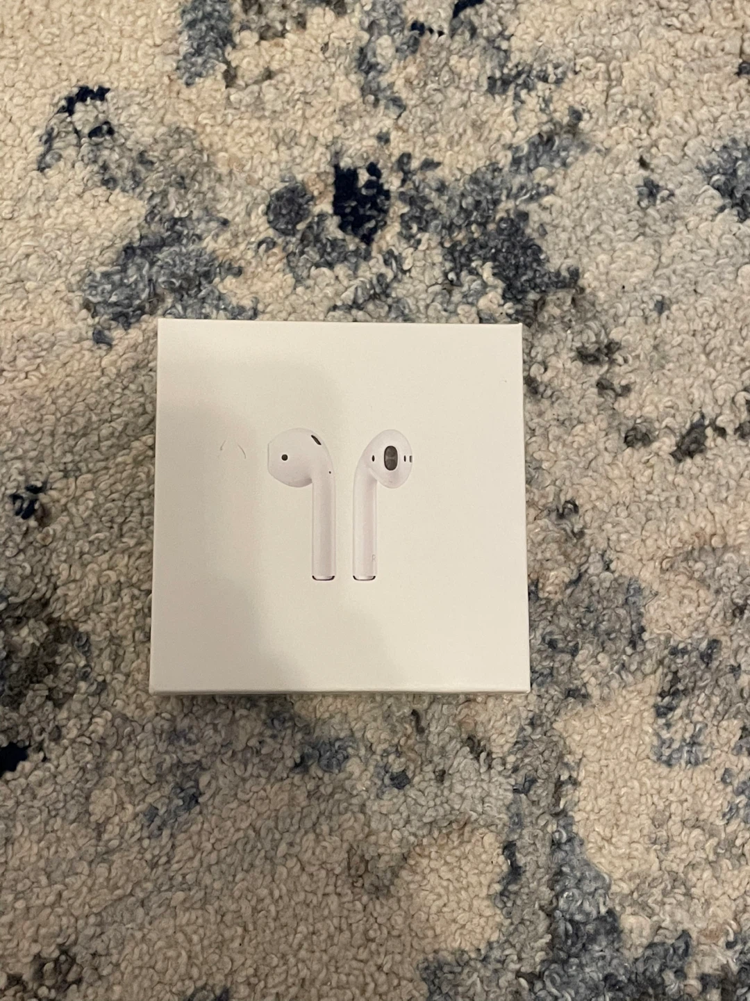 Apple AirPods 2nd Gen Wireless Earbuds with Charging Case
