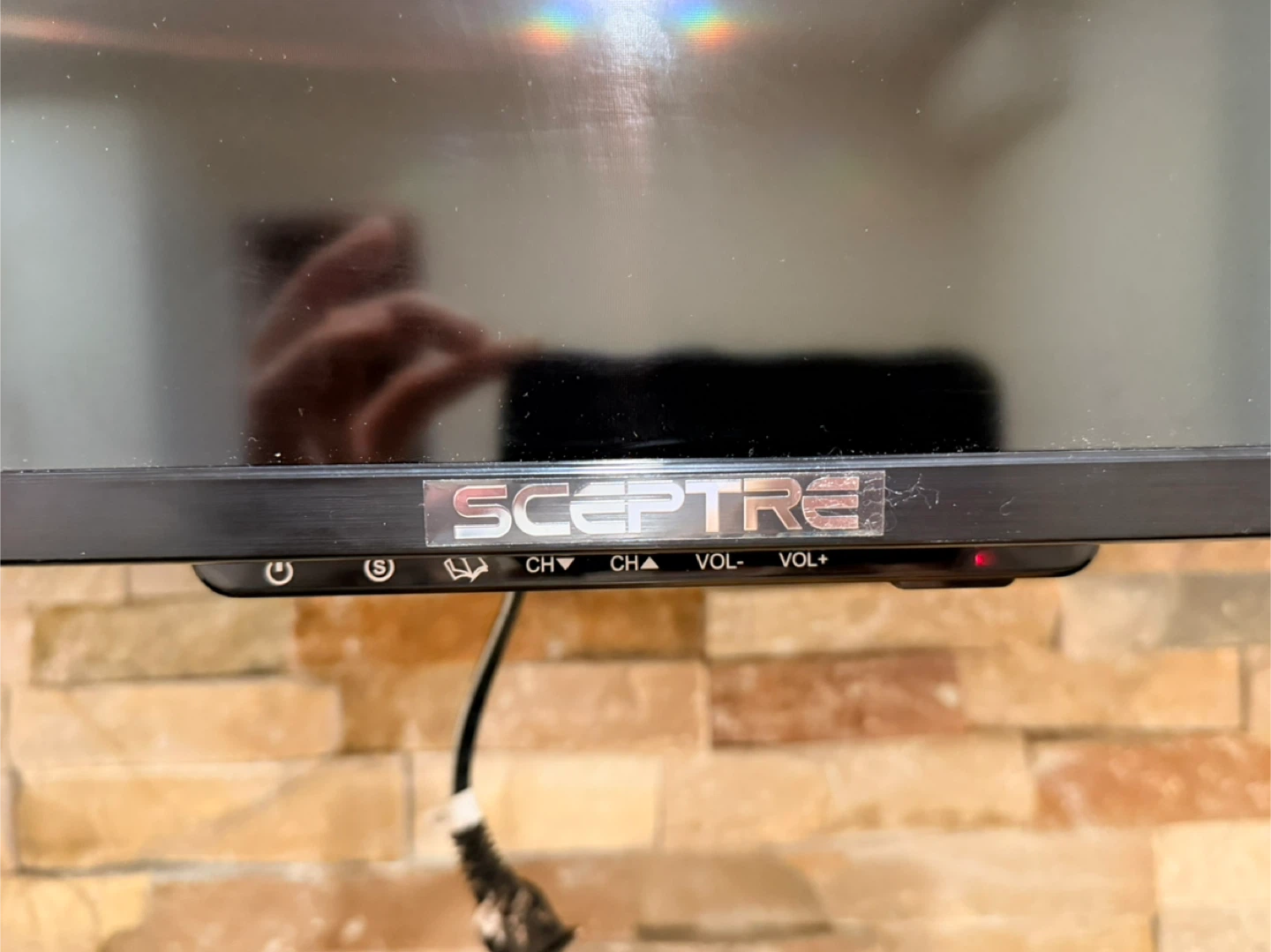 65” UHD 4K TV - photo 2