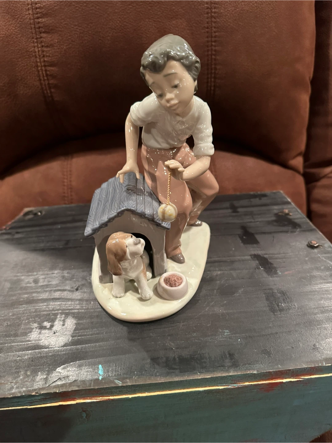 Lladró porcelain figurine titled "Come Out and Play"#5797