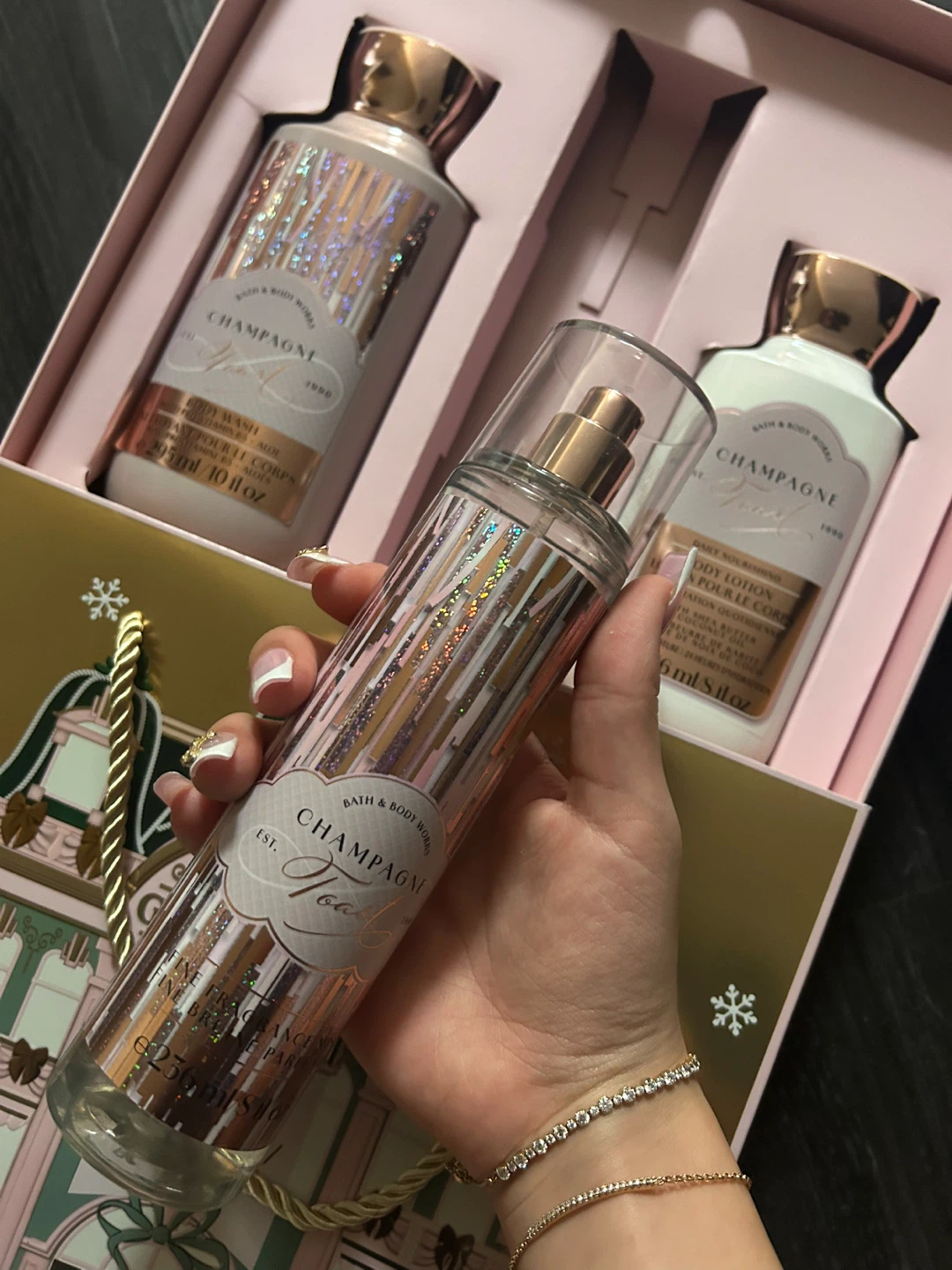 Bath & Body Works Champagne Toast Gift Set BRAND NEW NOT USED - photo 4