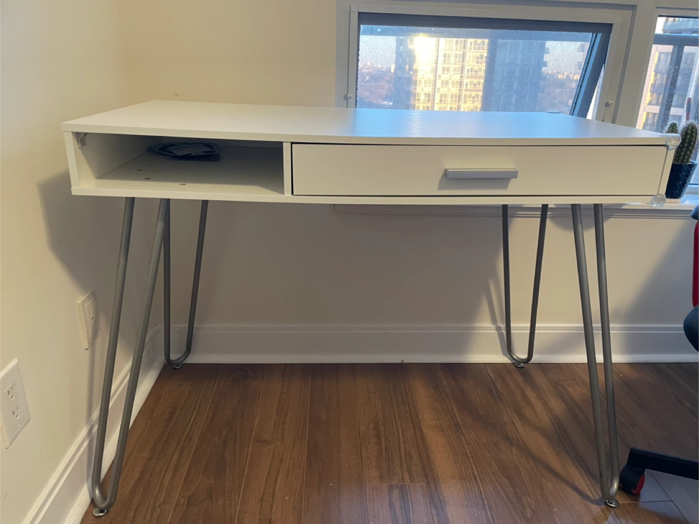 SHW Home Office Desk with Drawer, Hairpin Leg, White