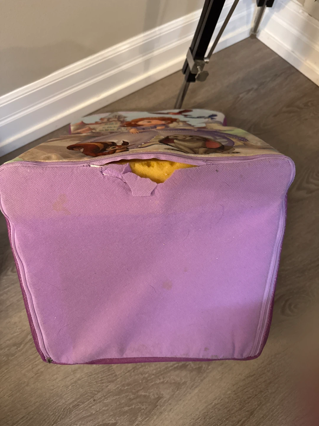 Disney Sofia the First Kids Padded Chair - photo 3