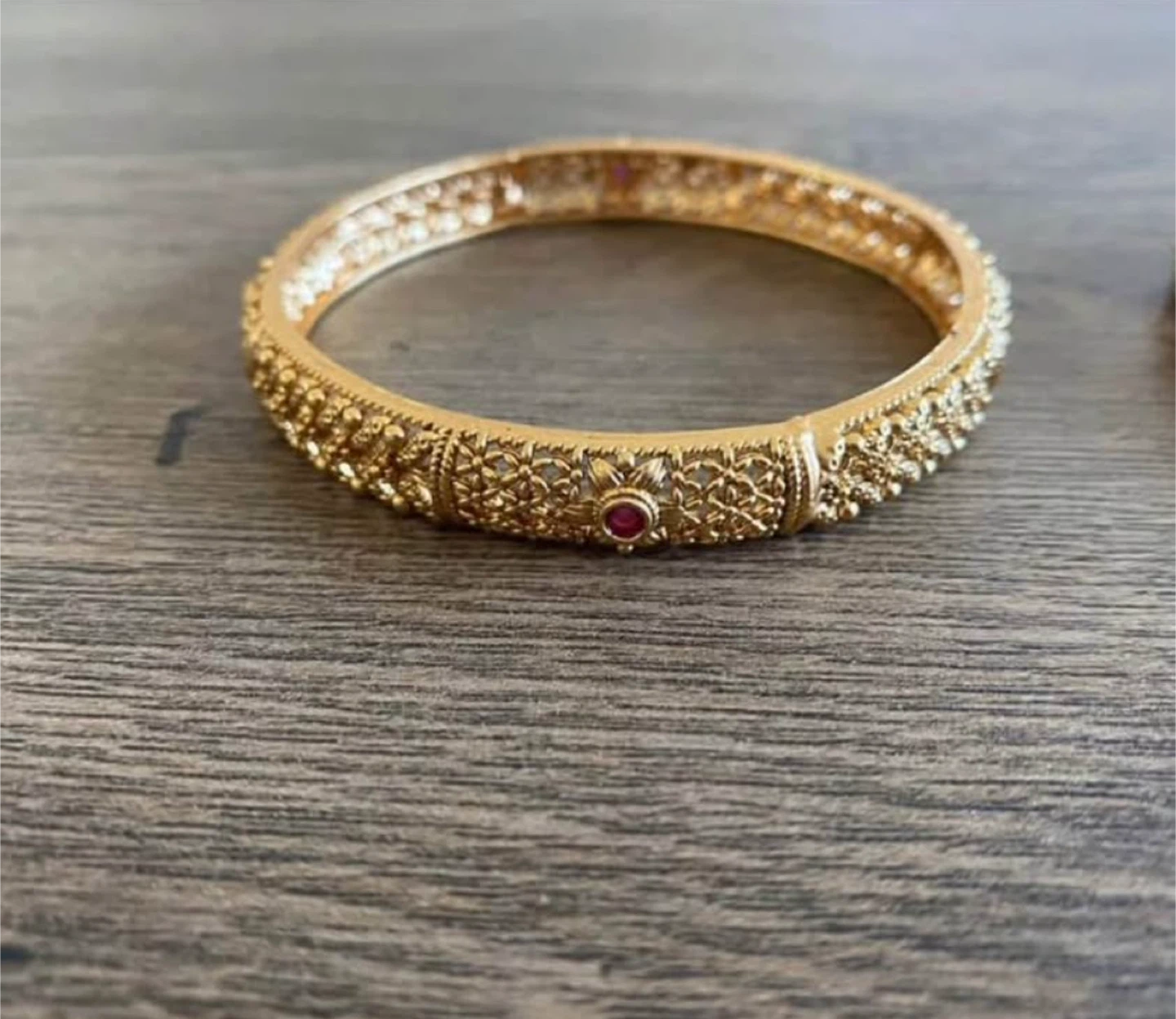 Gold-tone bangles - photo 3