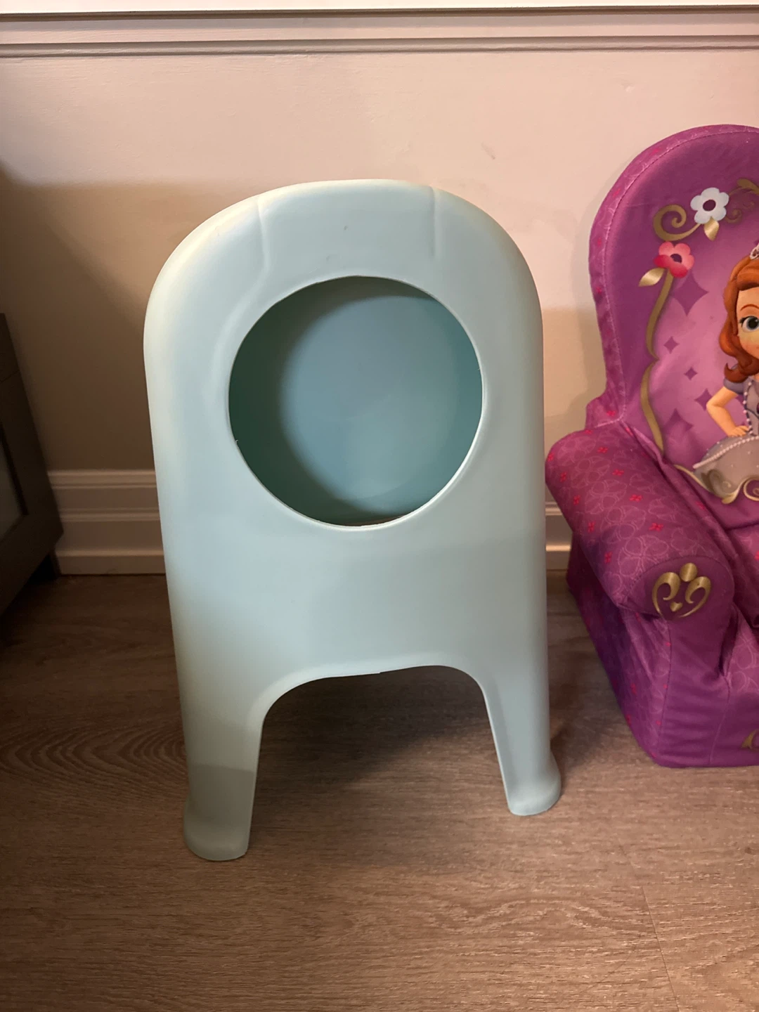 Light Blue Plastic Toddler Chair - photo 2