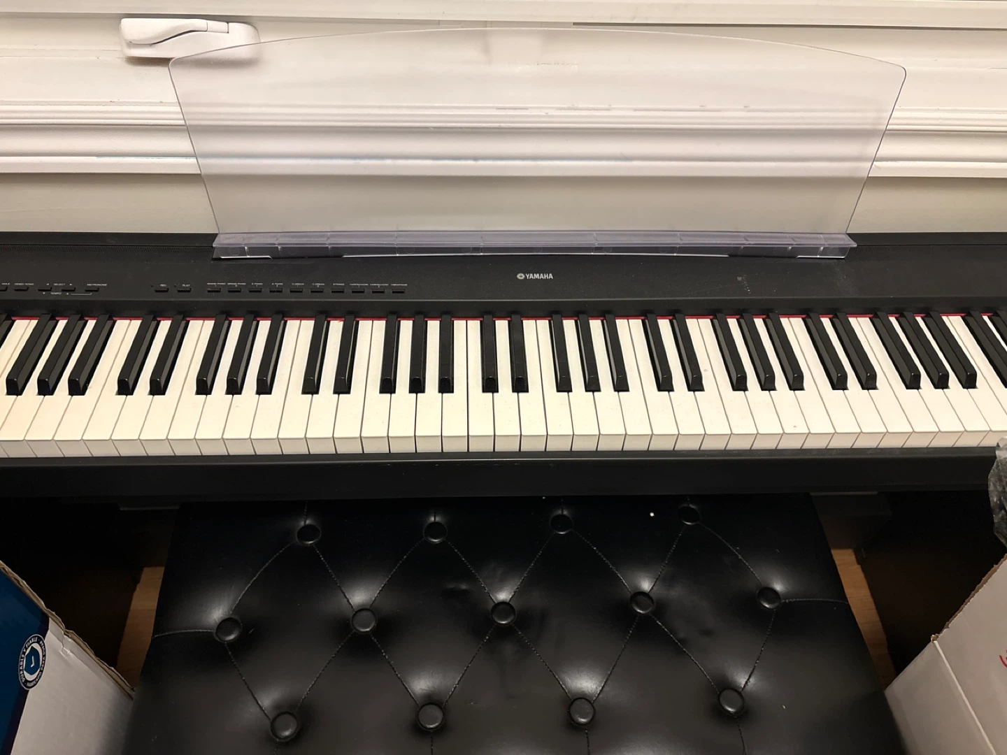 Yamaha P-85 Digital Piano with Music Books and Bench