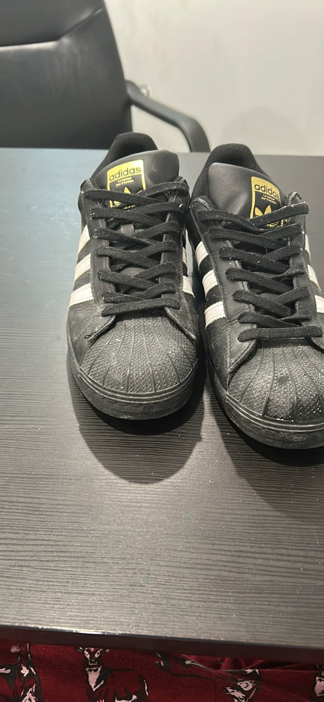 Jordan one Jordan four Adidas superstar - photo 2