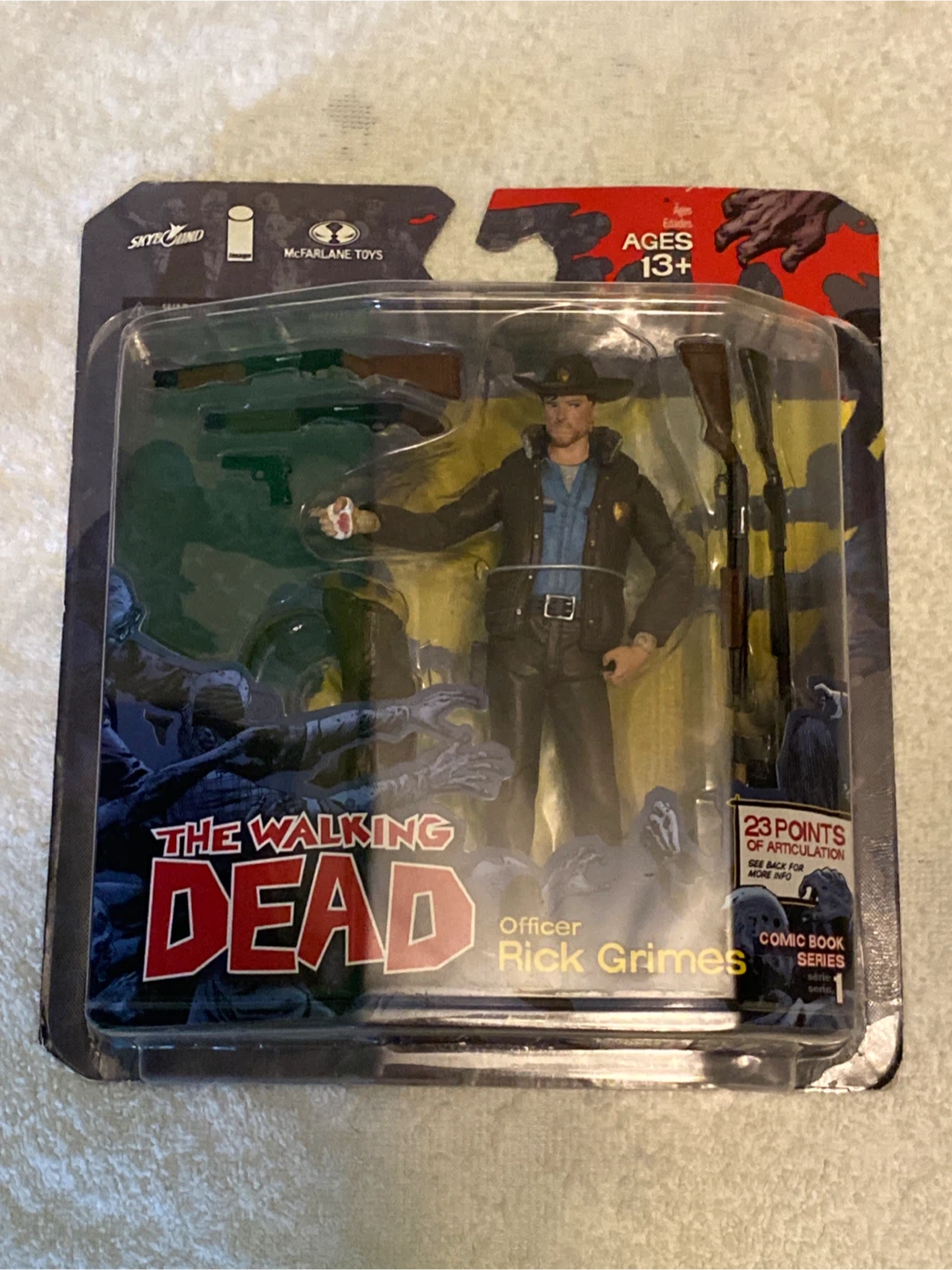 The Walking Dead McFarlane Toy  Comic Series 1 Bundle - photo 5