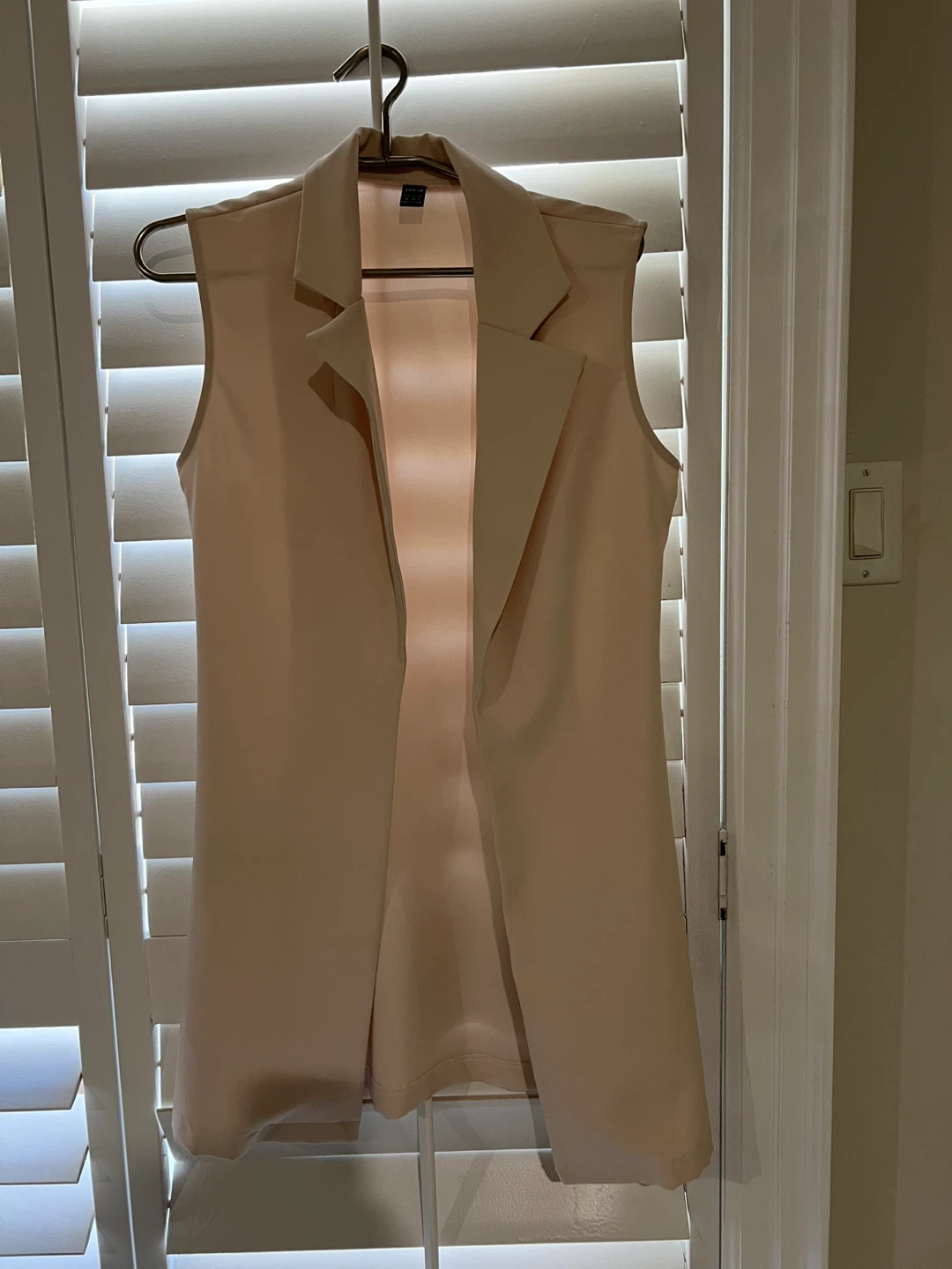 Women's Sleeveless Vest - Beige