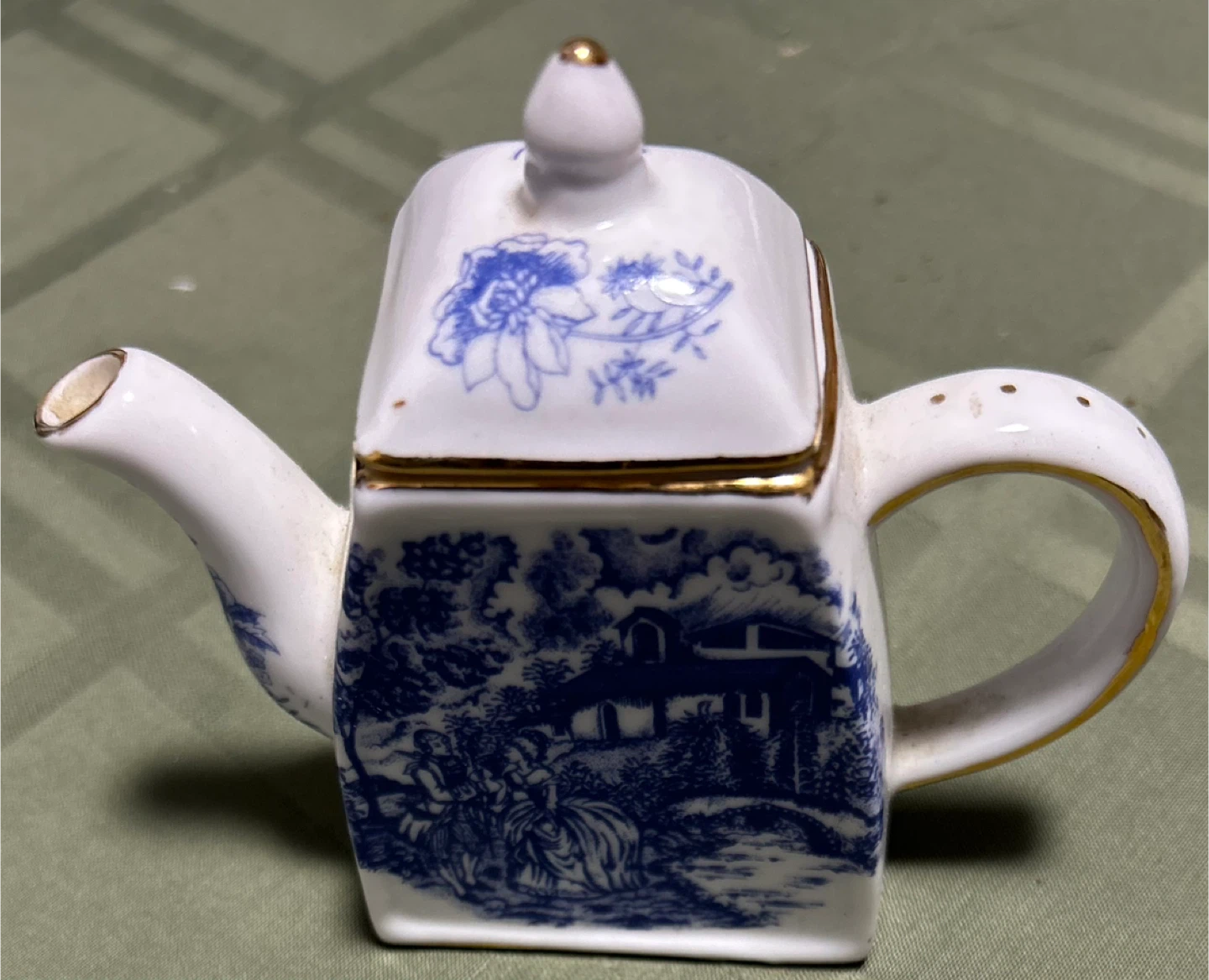 Miniature Teapot with Blue Willow Design - photo 4