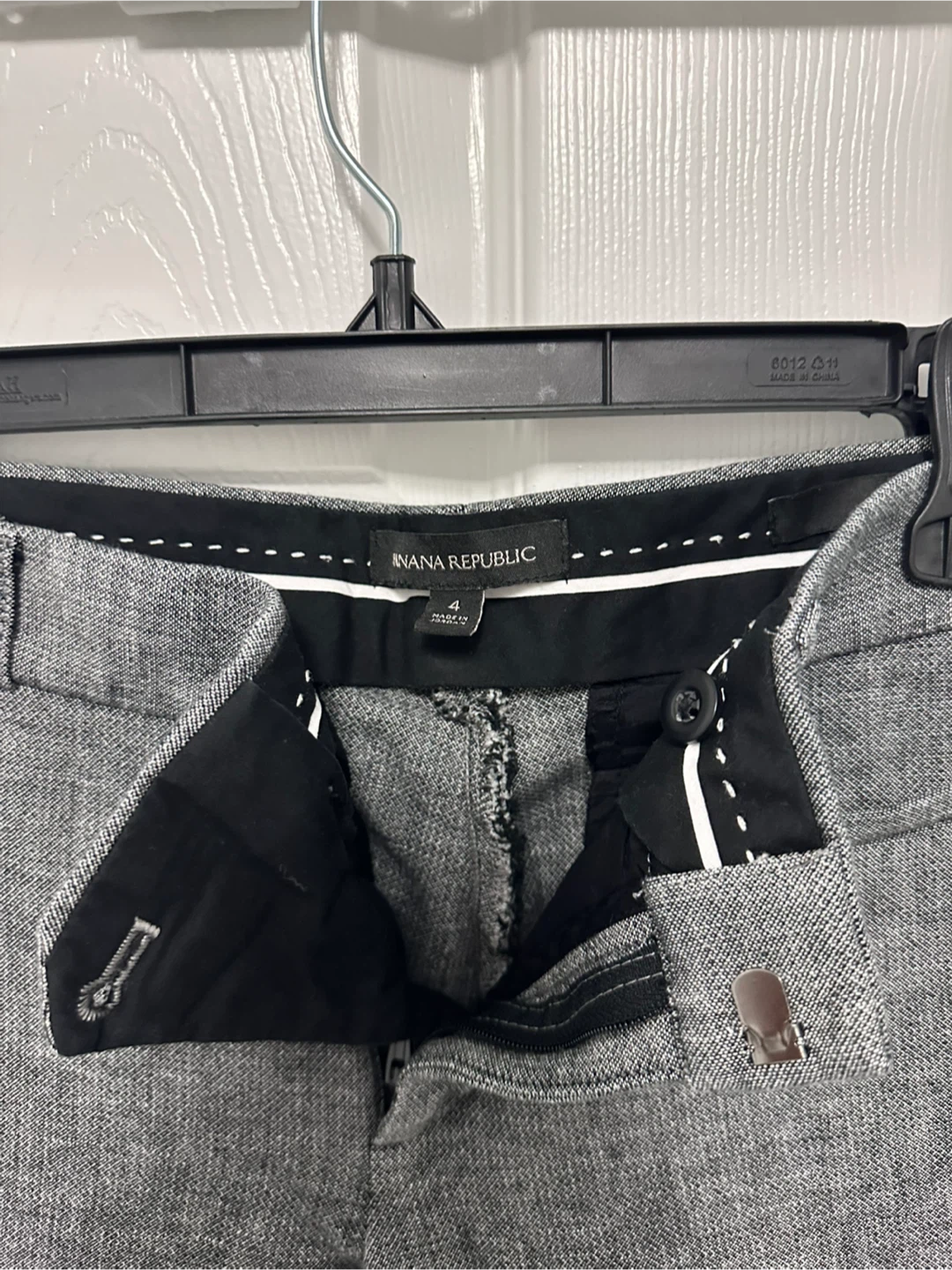 Banana Republic Women’s Sloan Pants Grey Size 4 - photo 3