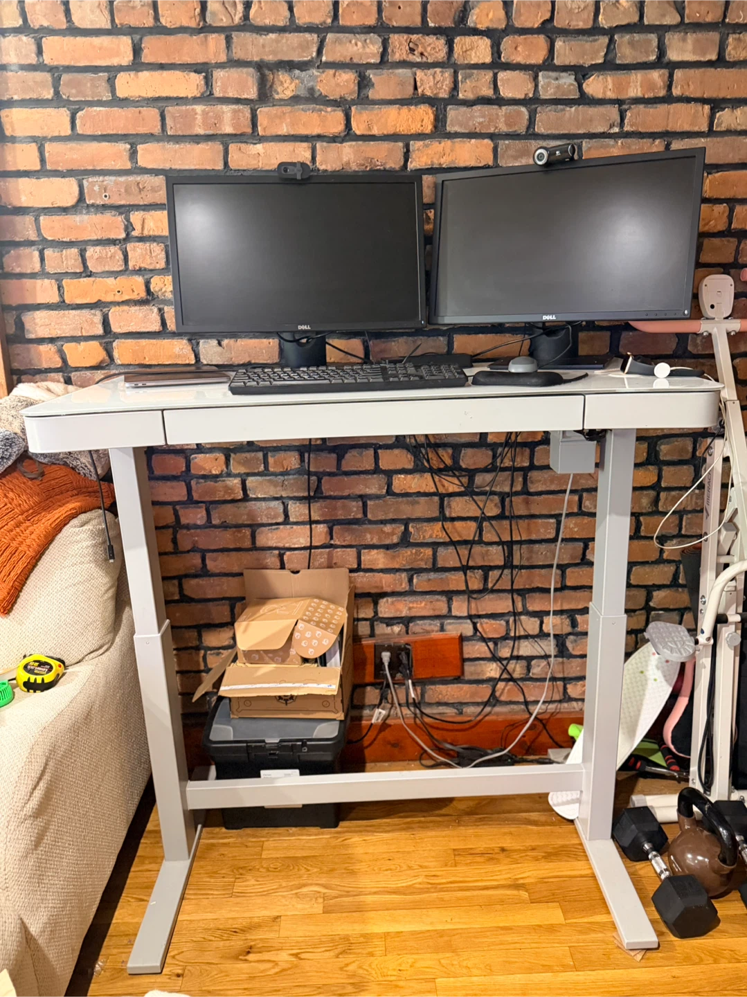 Tresanti Geller 47" Adjustable Height Standing Desk - White - photo 3
