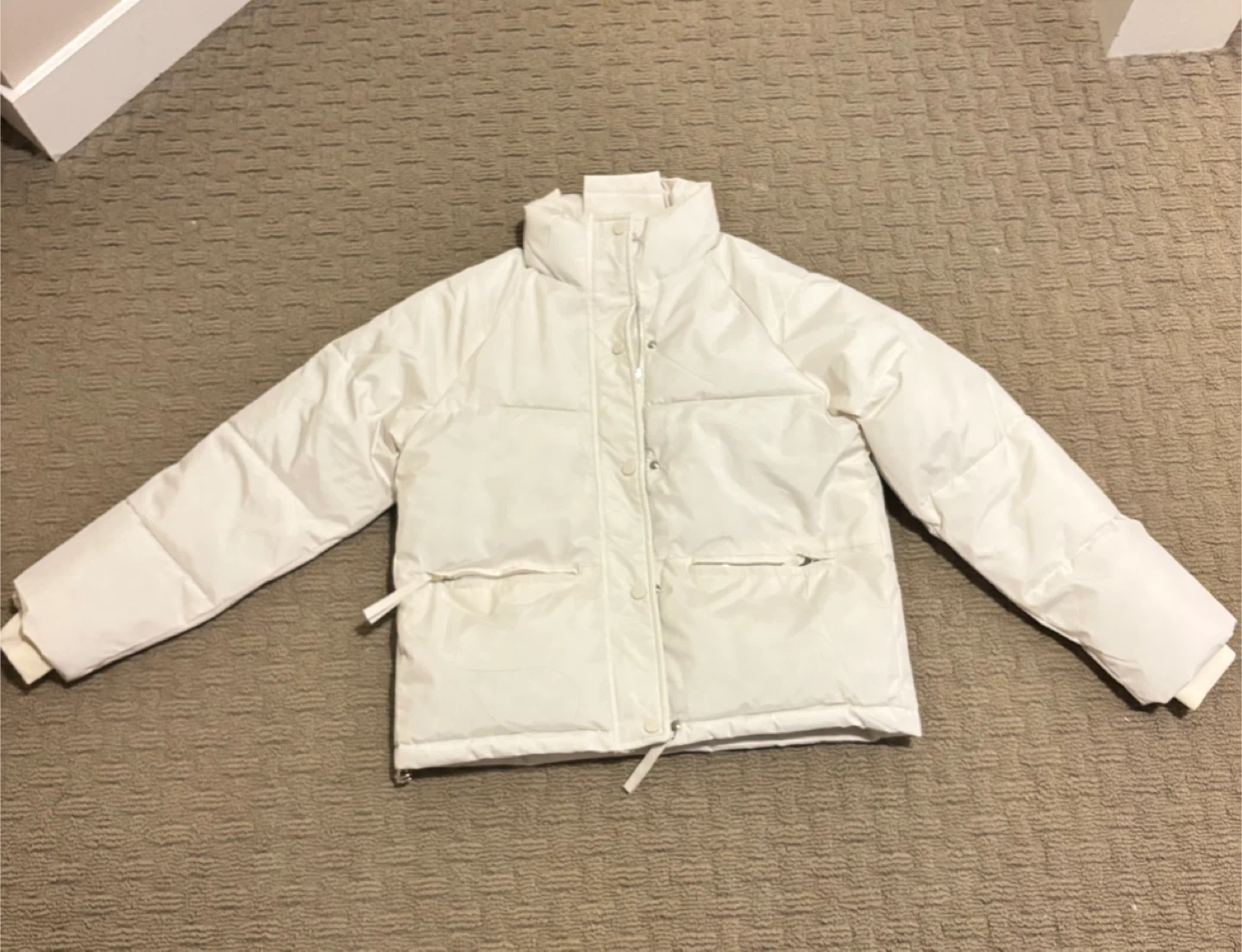 White Puffer Jacket - photo 3