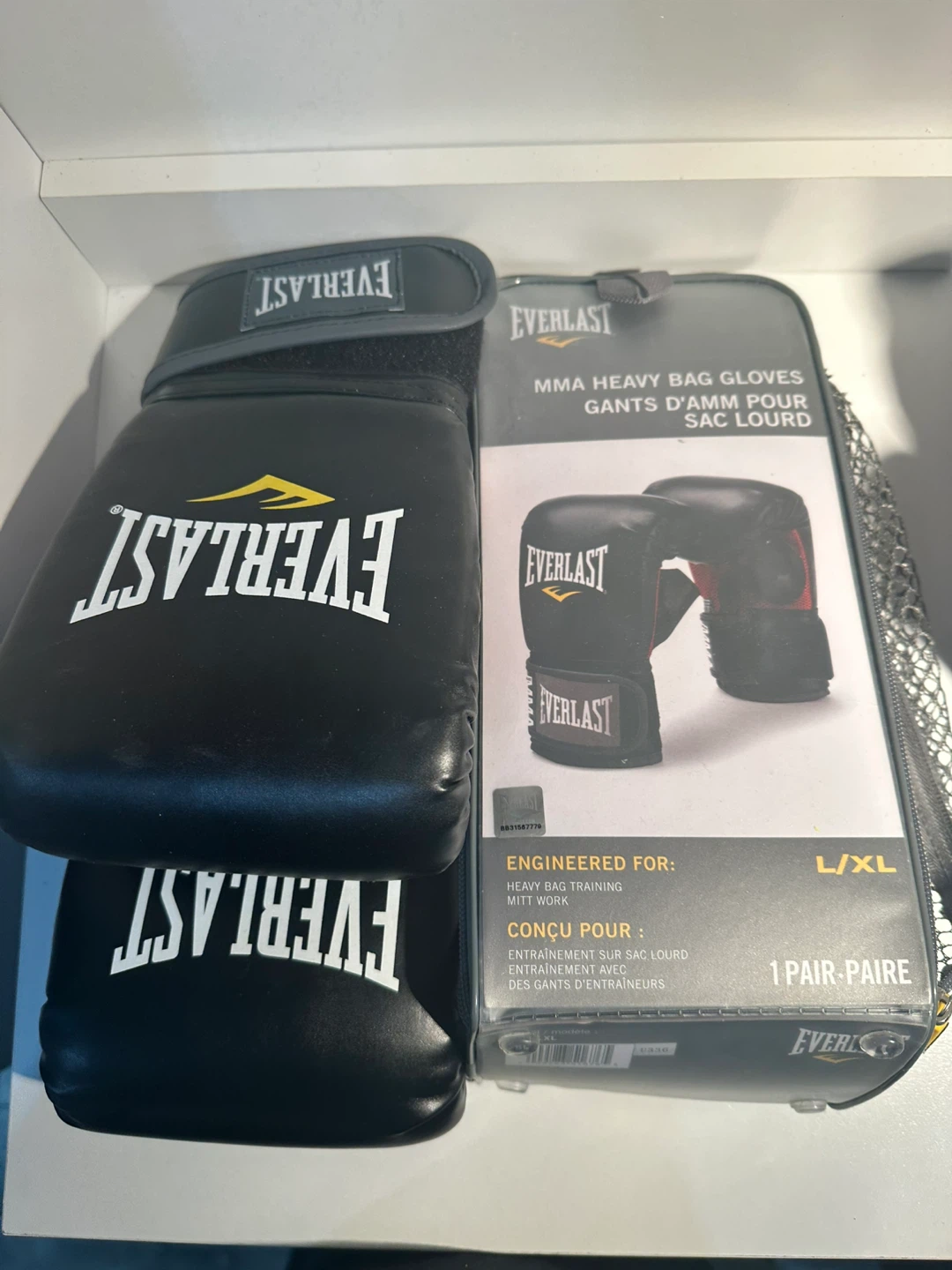 Brand New Everlast MMA Heavy Bag Gloves L/XL