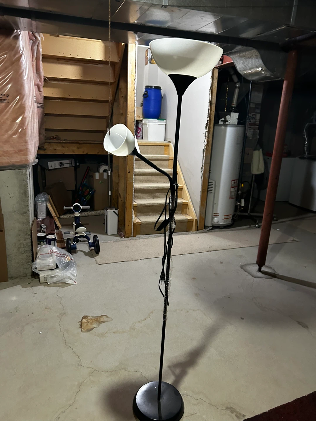 Black Floor Lamp with Adjustable Reading Light - photo 2