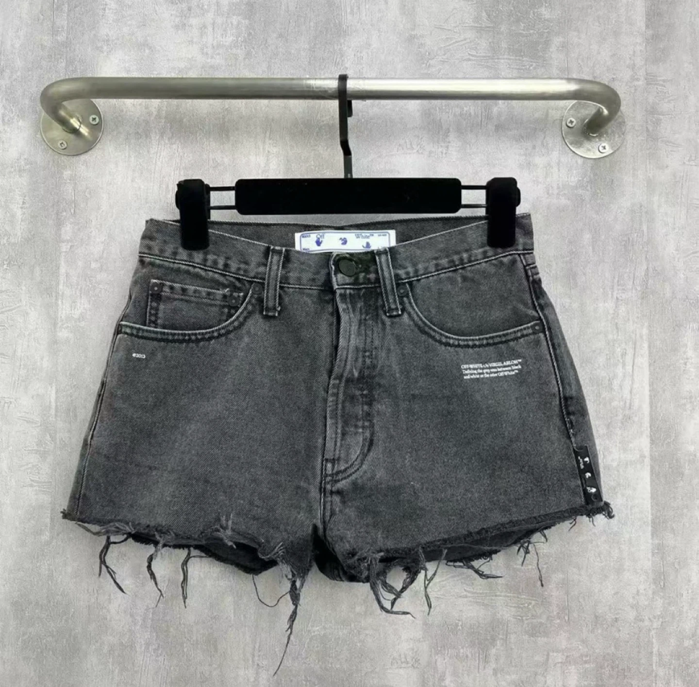 OFF-WHITE "For All" Denim Shorts - Grey LG-42S