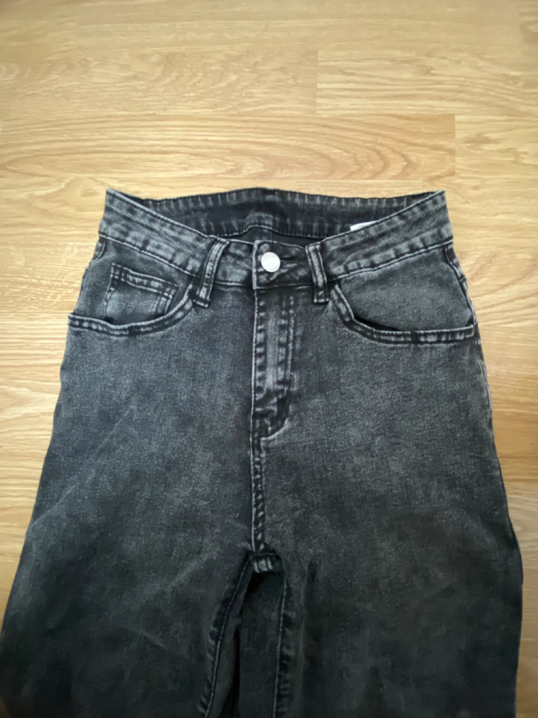 Women's Acid Wash Wide Leg Jeans with Pink Bow Detail - photo 2