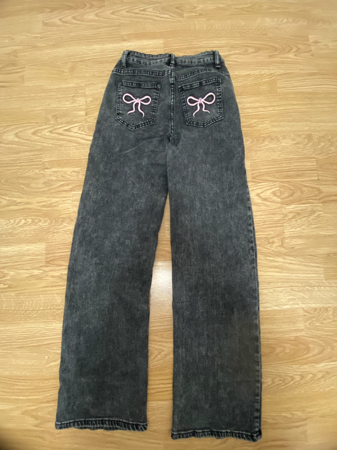 Women's Acid Wash Wide Leg Jeans with Pink Bow Detail - photo 4