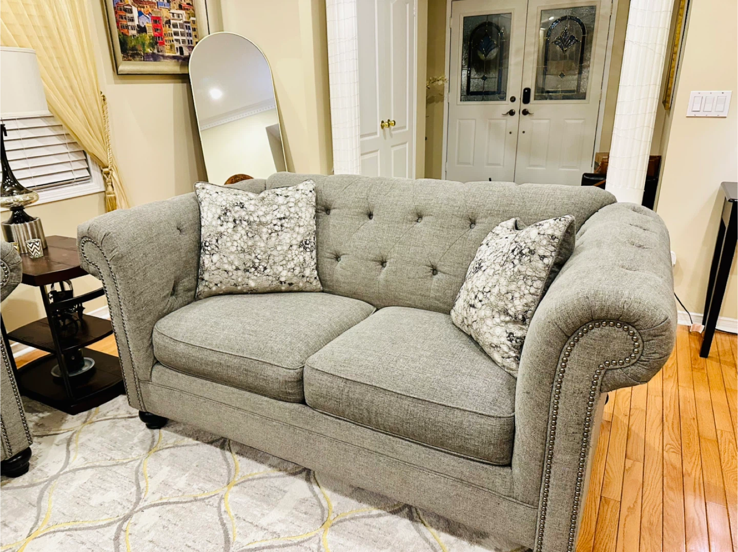 Grey Tufted Loveseat Sofa with Accent Pillows
