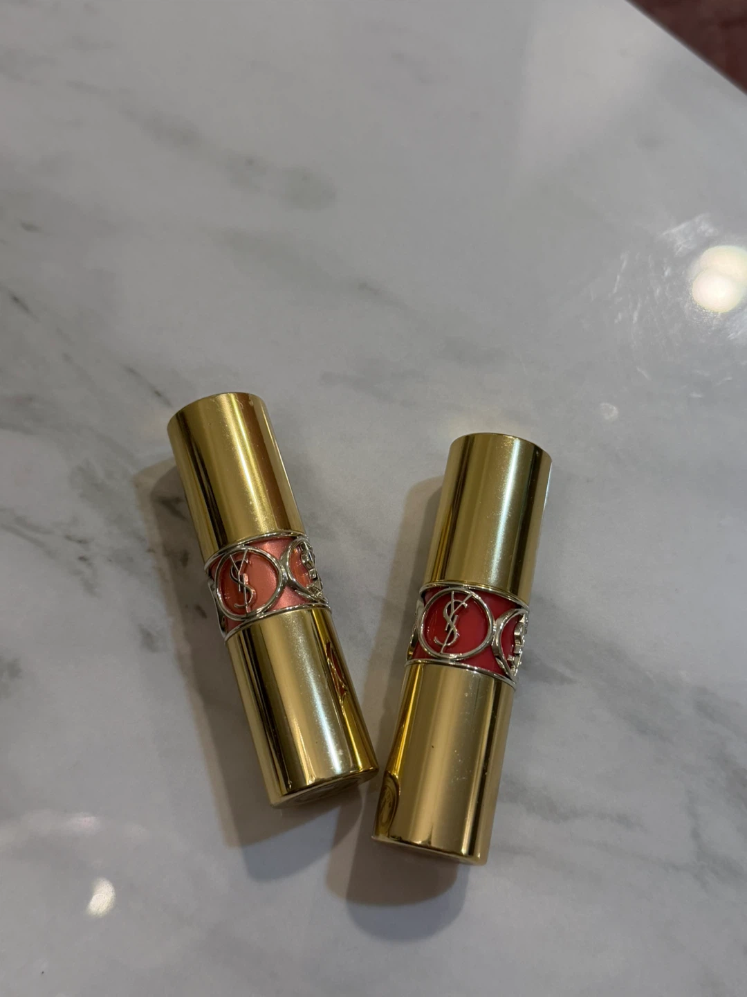 Yves Saint Laurent Rouge Volupté Shine Lipsticks - photo 3