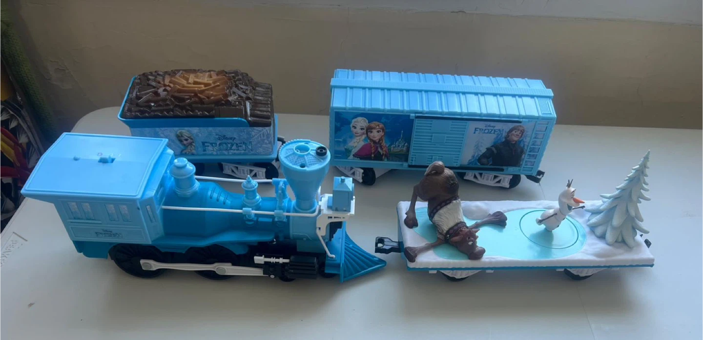 Lionel Disney Frozen RTP Set with Bluetooth