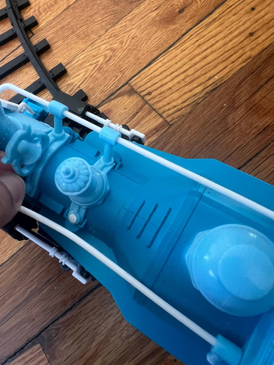 Lionel Disney Frozen RTP Set with Bluetooth - photo 4