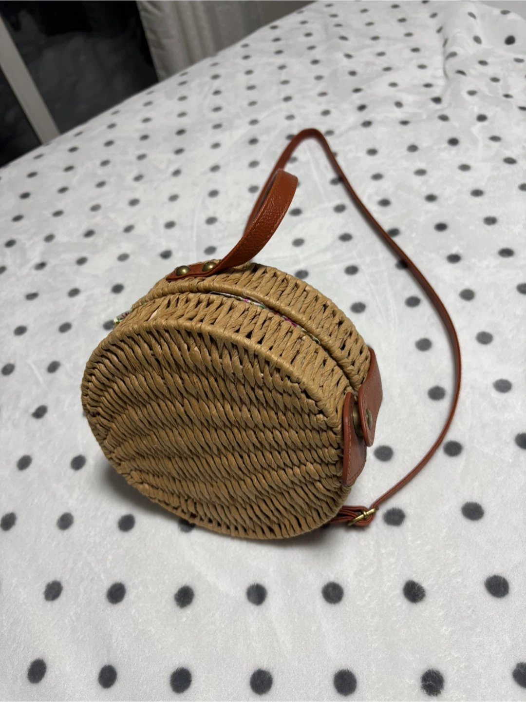 Round Straw Crossbody Bag with Floral Lining
