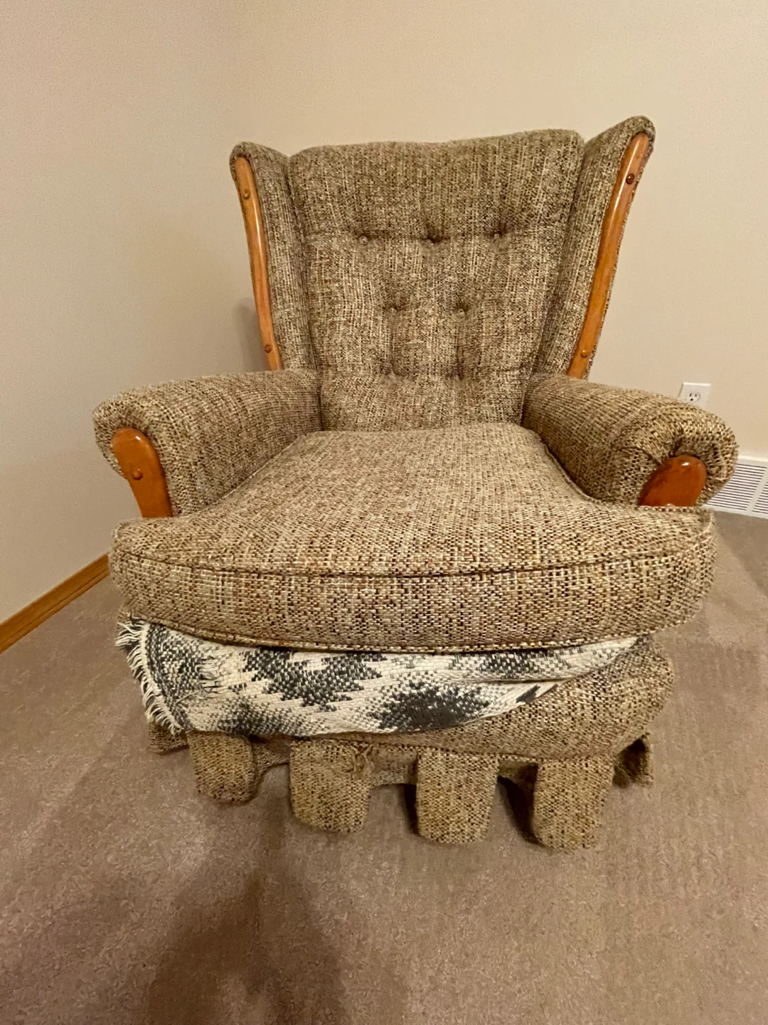 Vintage Armchair and Loveseat Set - photo 3
